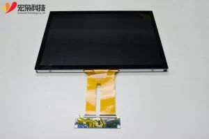 Degişli ekrany LCD displeý