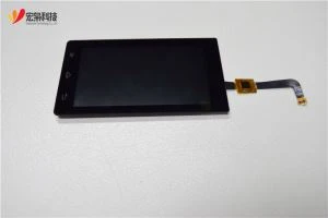 4 dýuým LCD distent ekrany